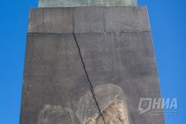 Региональные власти обещают отреставрировать монумент Максиму Горькому к 2018 году