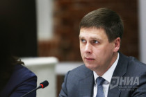 Андрей Гнеушев: Основной нашей задачей является повышение зарплат бюджетникам